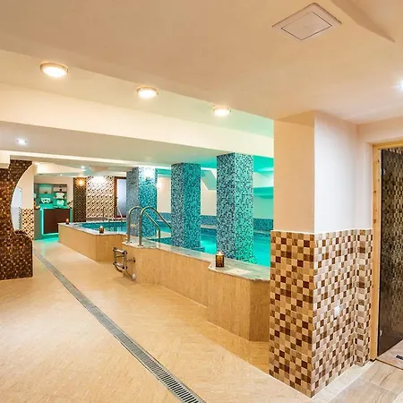 Family Romantika Хотел 3*