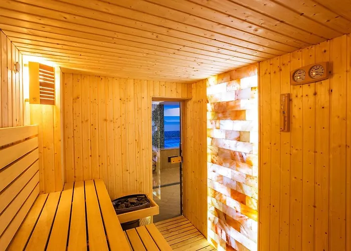 Family Romantika Хотел 3*