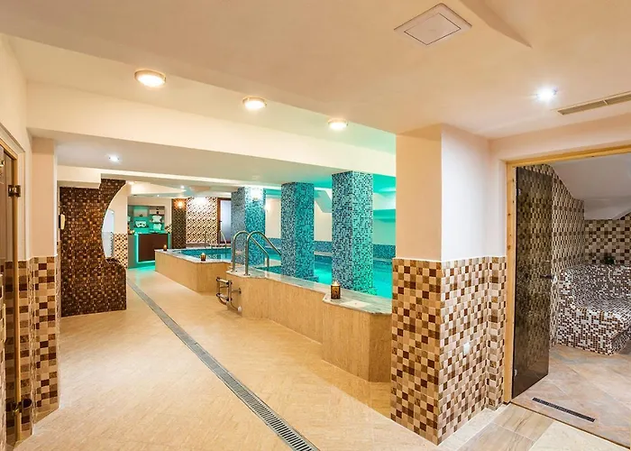 Family Romantika Хотел 3*